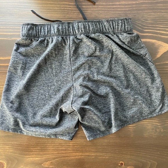 Nike Pro Dryfit Shorts - Picture 2 of 3